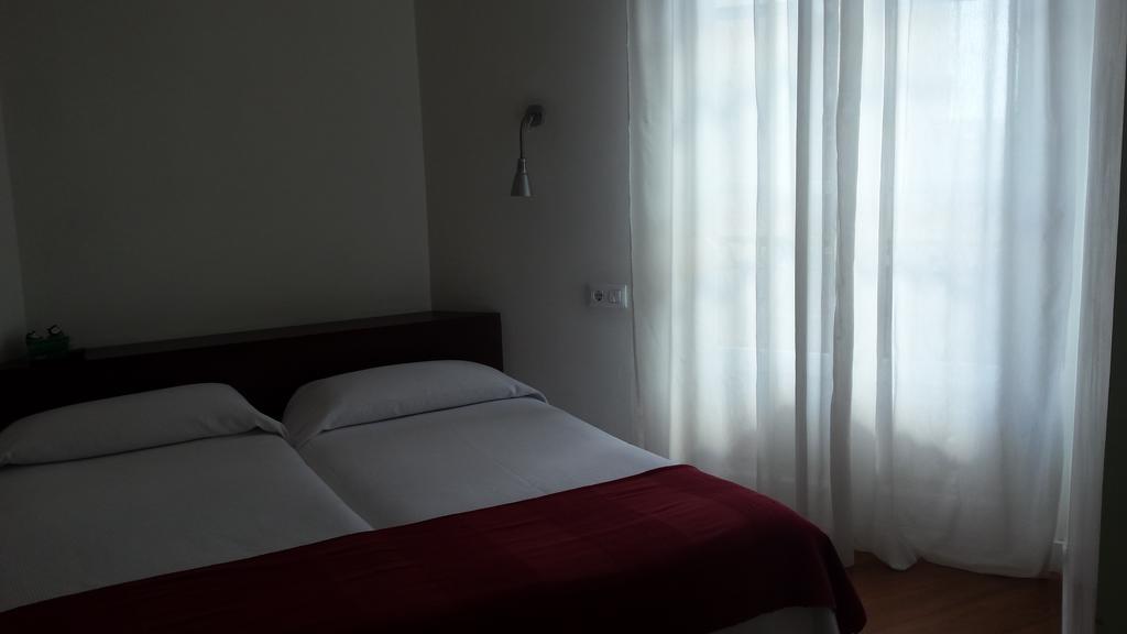 Hostal Santa Isabel Madrid Kültér fotó