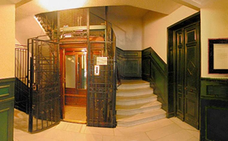 Hostal Santa Isabel Madrid Kültér fotó