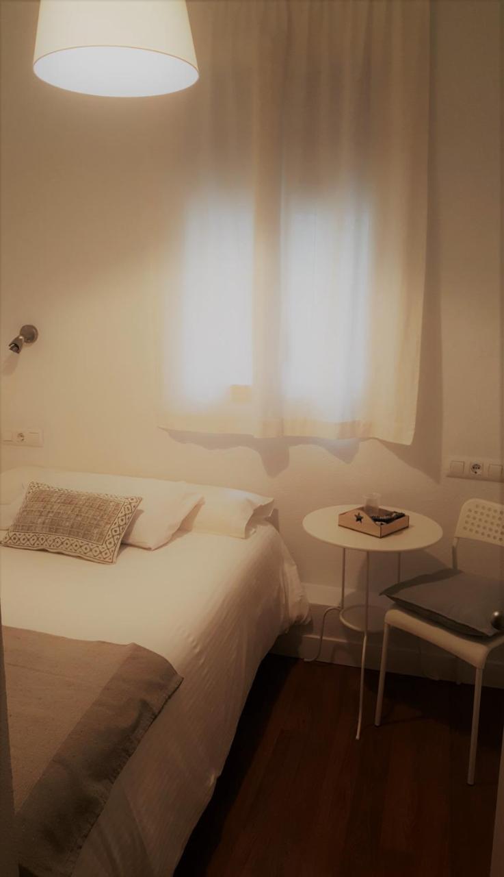 Hostal Santa Isabel Madrid Kültér fotó
